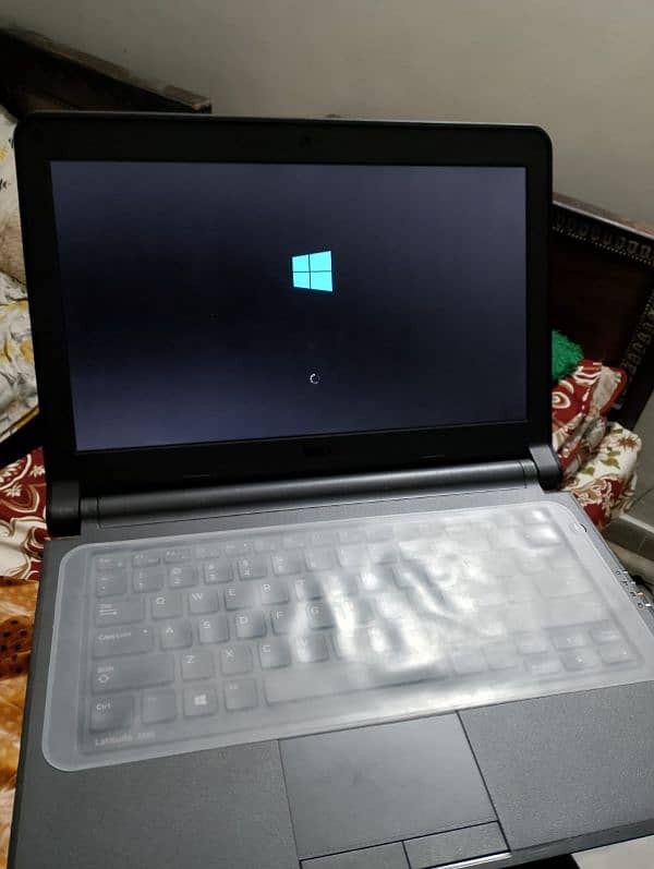 Dell laptop 5th generation ram 12gb memory 320 gb 3