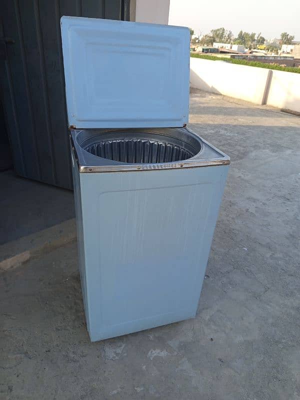 Washing Machine steel body in very good condition. 2