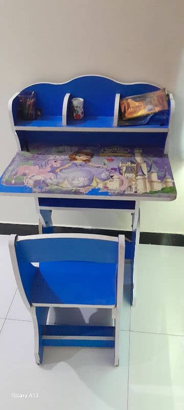 study table and chair 0