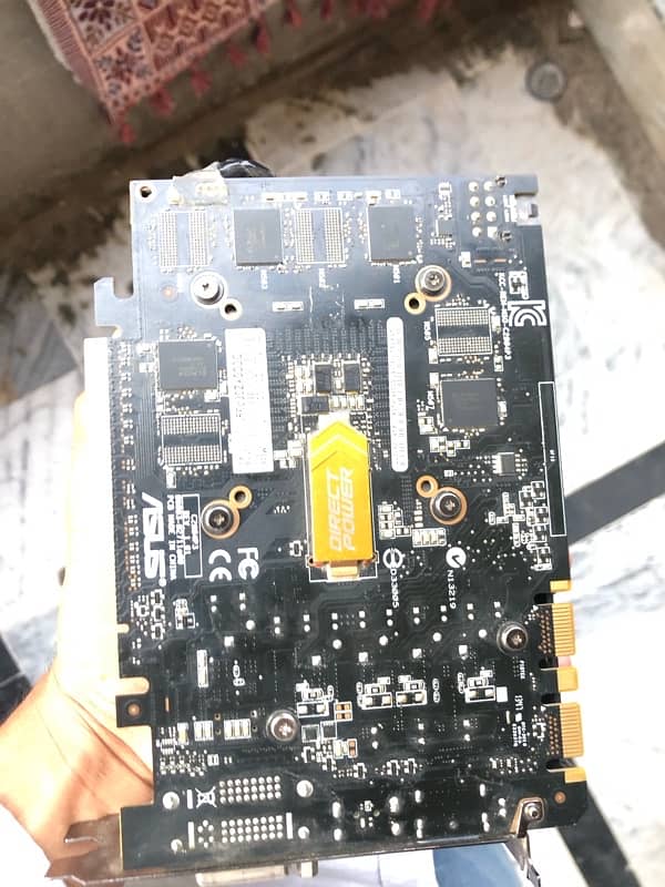 ASUS Nvidia GTX-760 | 2gb 256bit DDR5 better than 750ti 3