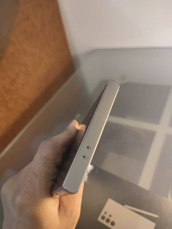 Samsung S24 Ultra 12/256 Titanium Grey, excellent condition 4