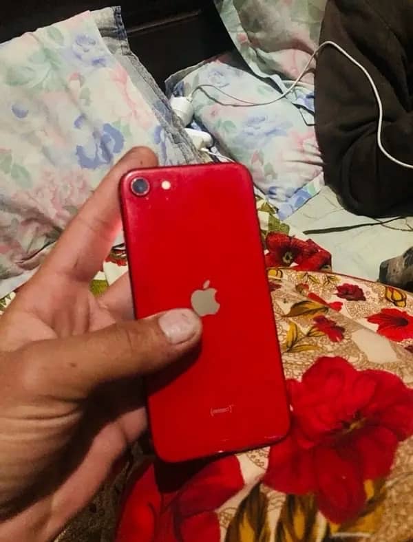i phone SE 2020 0