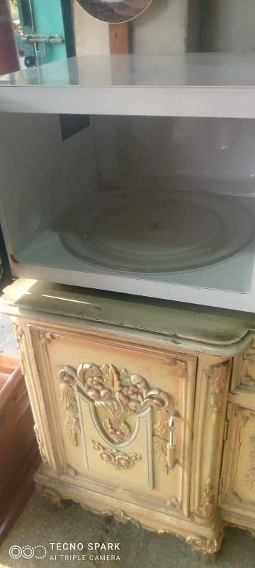 Dawlance 52 litres large size oven 2