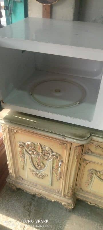 Dawlance 52 litres large size oven 3