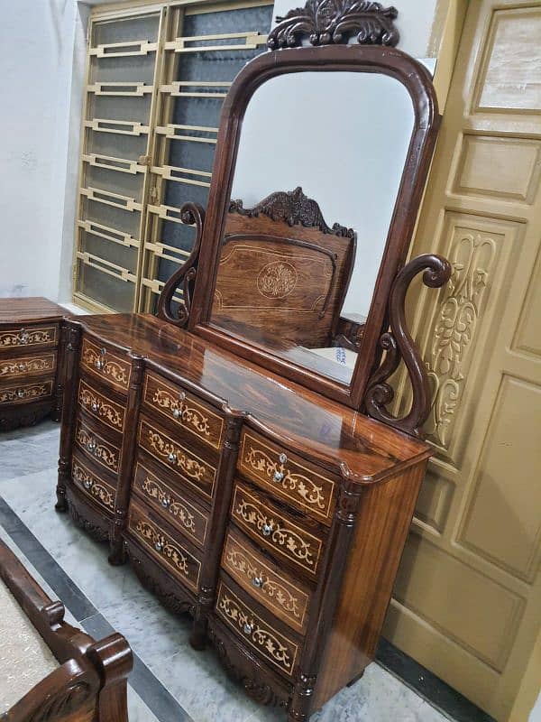 King Size bed set new condition Best for jahez 5