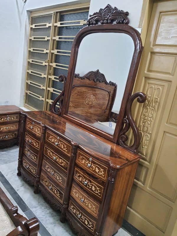 King Size bed set new condition Best for jahez 7