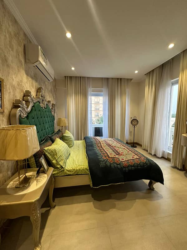 LUXURY STUDIO APARTMENT WITH EIFFLE VIEW AND LUXURY AMNITIES FOR SALE ON INVESTOR RATE 8