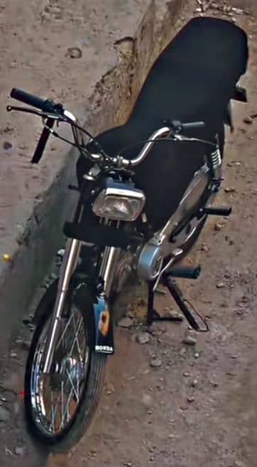 Pick and drop bike service for male and females 2