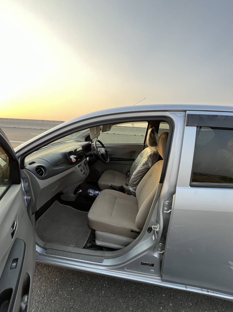 Daihatsu Mira 2012/14 3