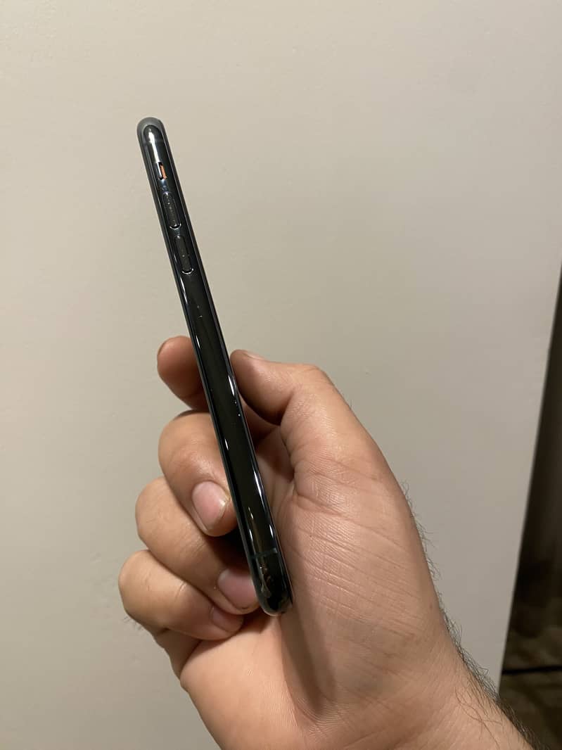 iPhone 11 pro factory unlock 2