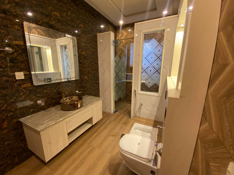 30 Marla Corner Beautiful House in Kabul Block, Dc colony Gujranwala. 19