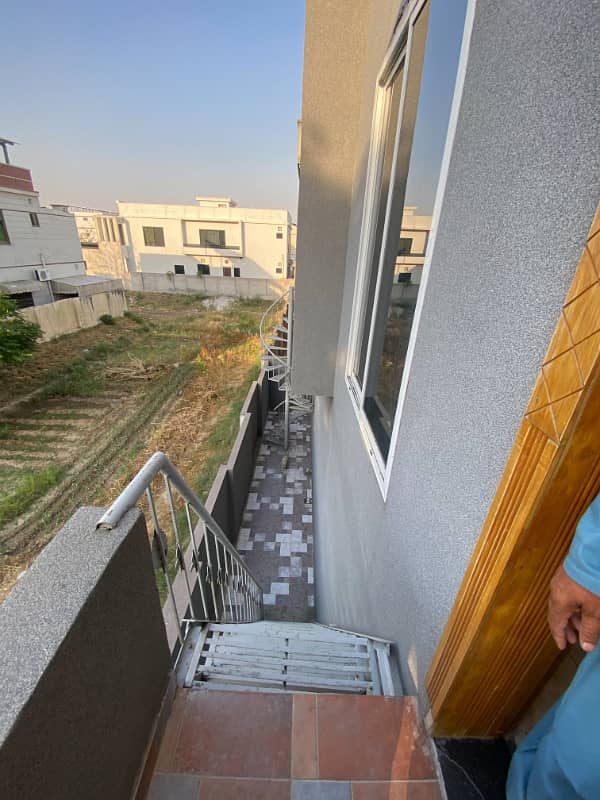 30 Marla Corner Beautiful House in Kabul Block, Dc colony Gujranwala. 41