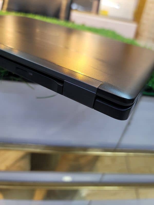 Dell Latitude | 5290 Core i5 7th Gen | imported laptop 9