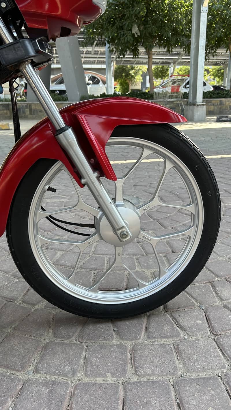 United US100 (Alloy rim) variant 16