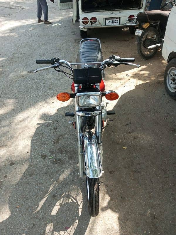 Honda CG 125 Special Edition 3