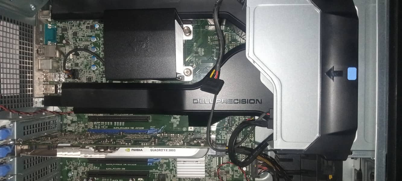 Dell T5810 / E5 1660 V4 (Barebone Only) 1