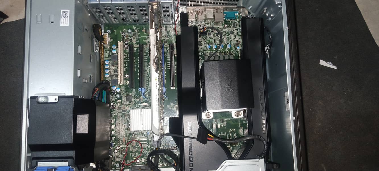 Dell T5810 / E5 1660 V4 (Barebone Only) 3