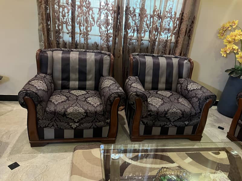 SOFA SET | URGENTLY SELLING 5