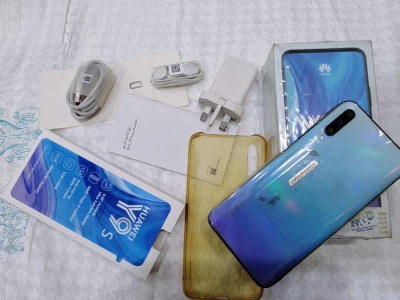 Huawei y9s pop up camera 6gb ram 128gb rom 4