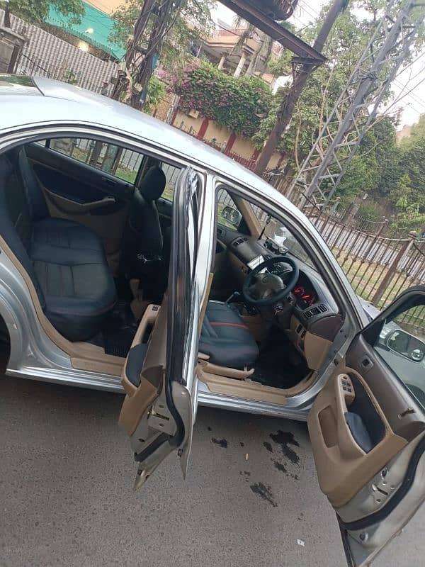 Honda Civic VTi 2005 4