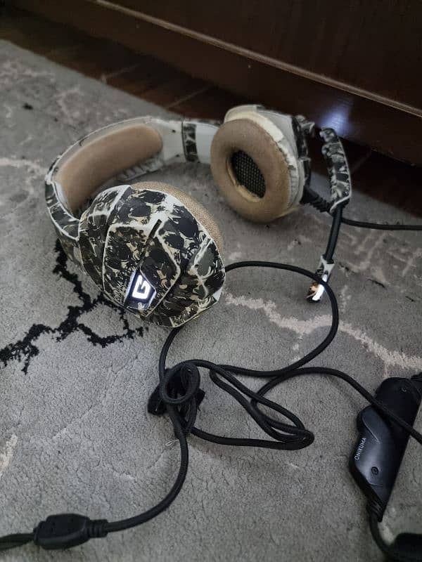 Onikuma Gaming Headsets (READ DESCRIPTION] 3