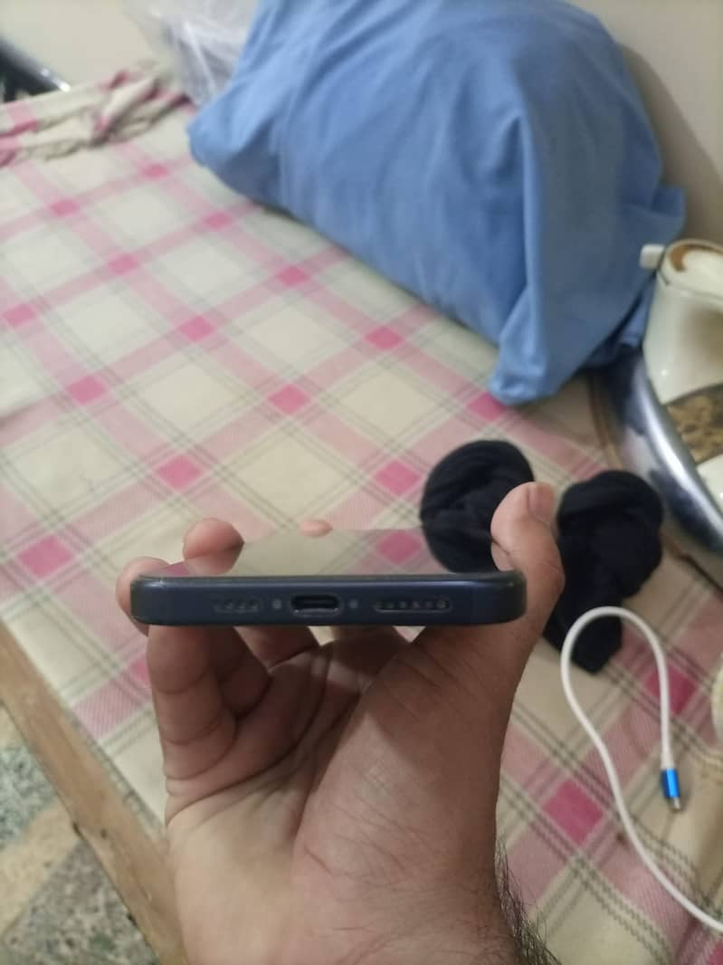 Apple iPhone 15 Pro Max ( NON PTA) 2