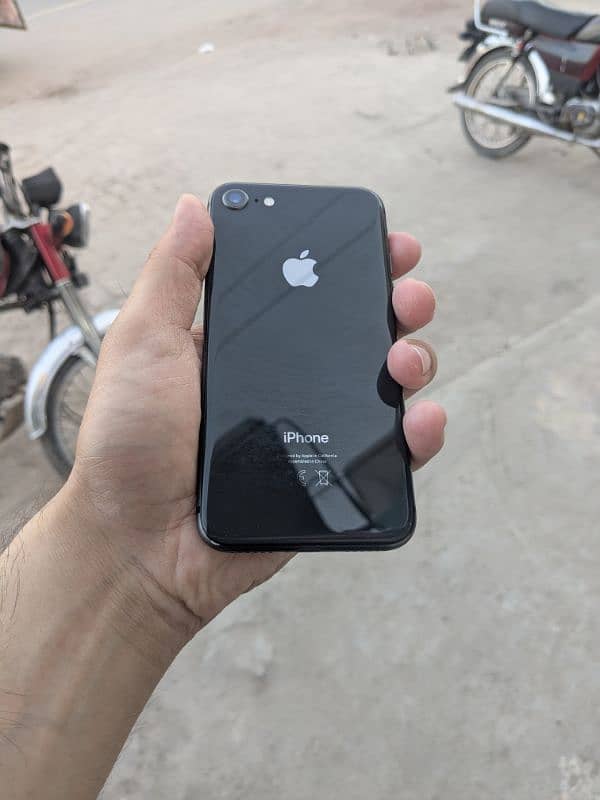 iphone 8 0
