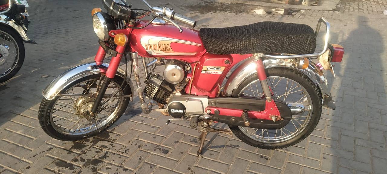 YAMAHA 2 STROKE ALL OKAY HA KISI KISAM KA KOI MASLA NI . 0308-5711258 5