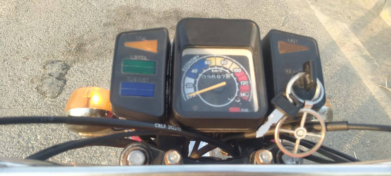YAMAHA 2 STROKE ALL OKAY HA KISI KISAM KA KOI MASLA NI . 0308-5711258 7