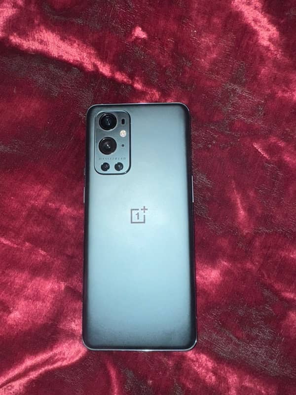 One Plus 9 pro 5g  ( 12 / 256 ) 0