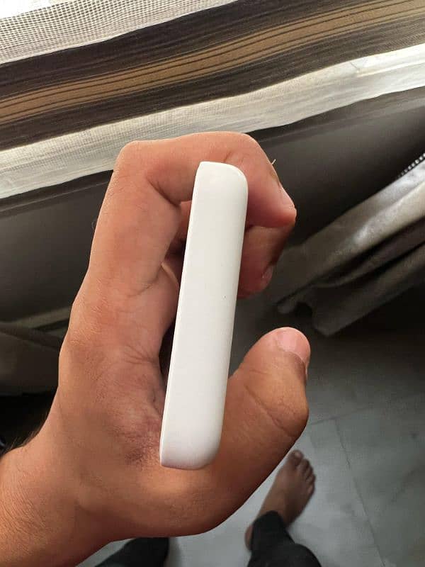 Apple iPhone Magsafe 4