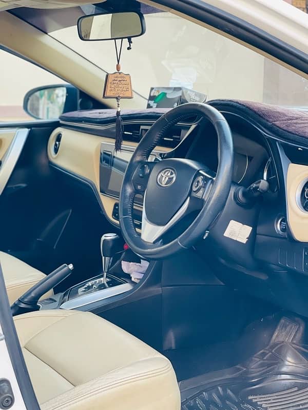 Toyota Altis Grande 2018 4