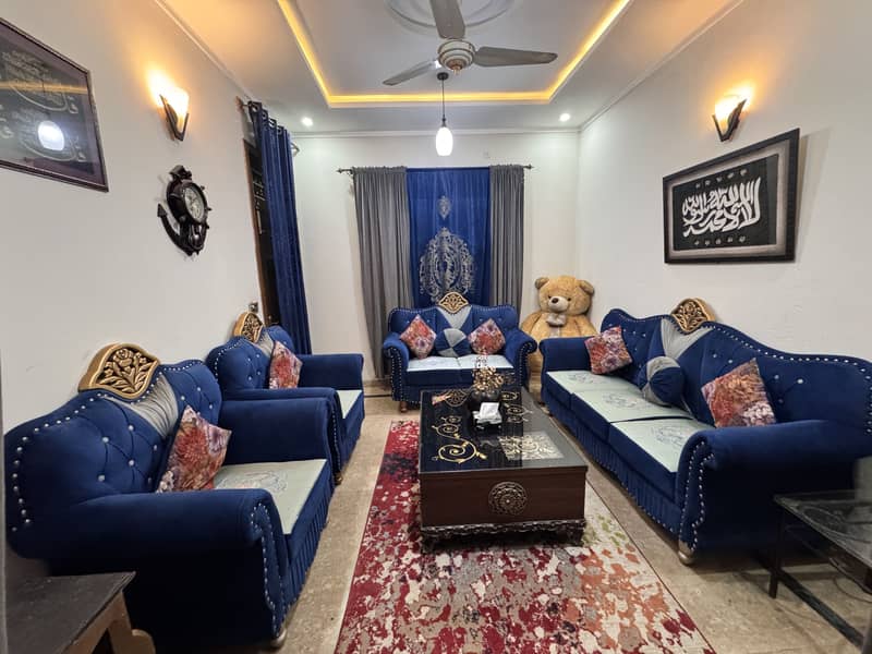 Sofa 7 seater 0
