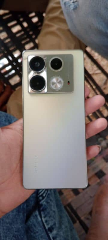 Infinix note 40 0