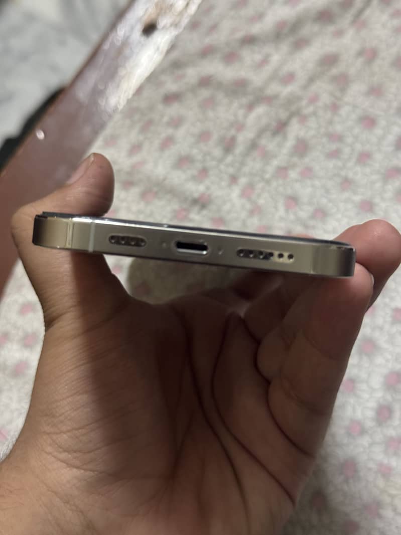 Iphone 13 pro max jv 100 helt 0