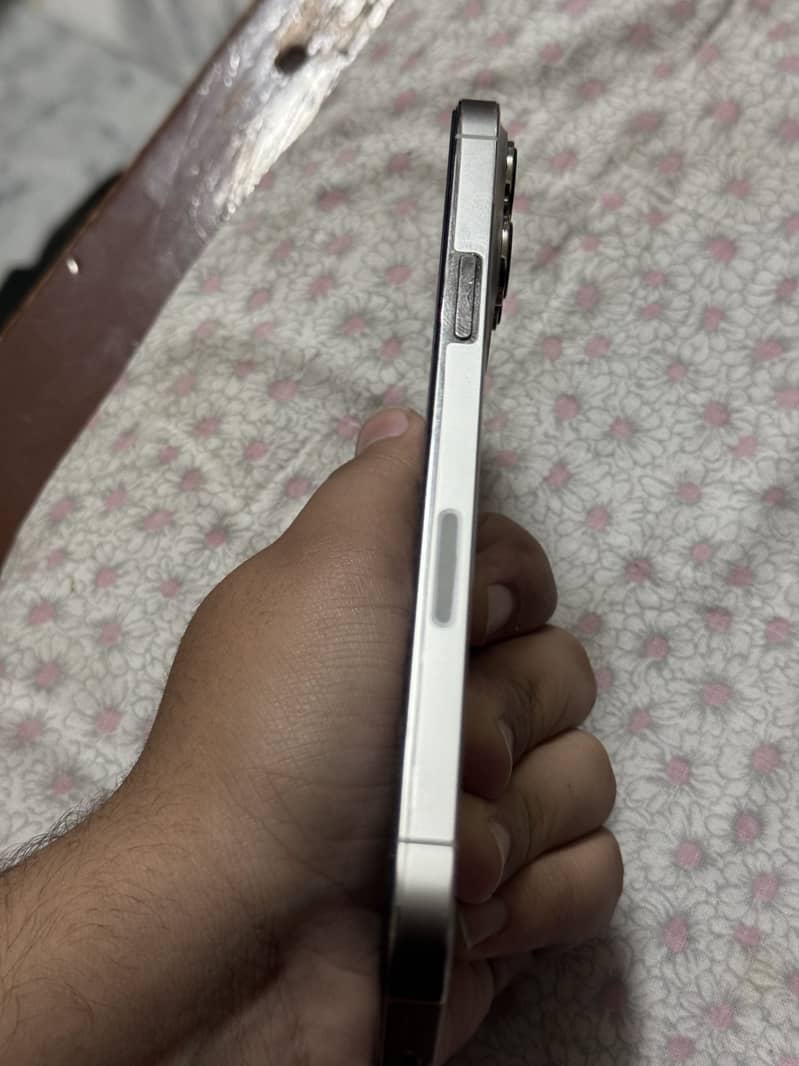 Iphone 13 pro max jv 100 helt 2