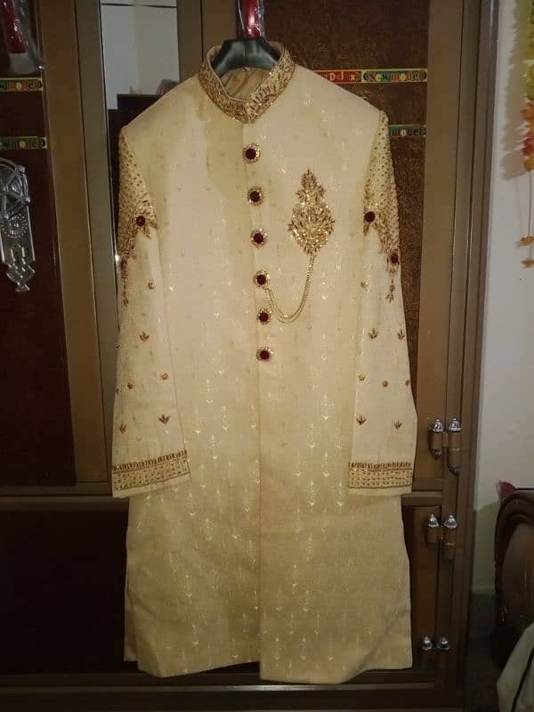golden color sherwani 1