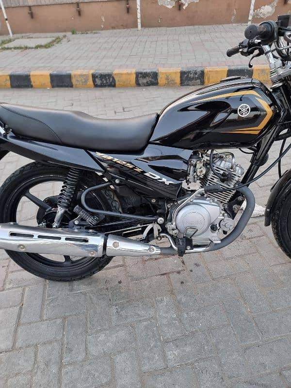 ybr 125z dx all ok 10/10 condition all punjab number ist owner 2