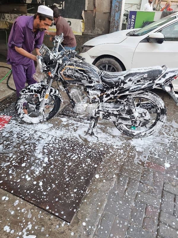 ybr 125z dx all ok 10/10 condition all punjab number ist owner 3
