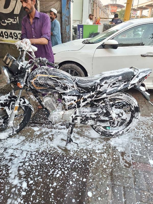 ybr 125z dx all ok 10/10 condition all punjab number ist owner 5