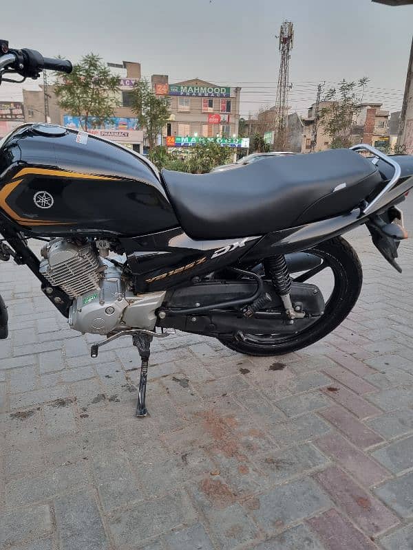 ybr 125z dx all ok 10/10 condition all punjab number ist owner 11