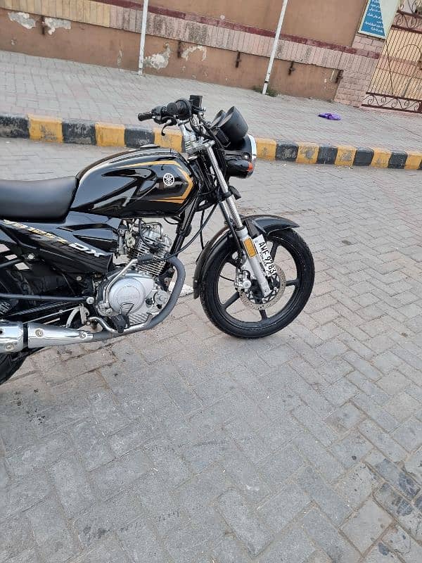ybr 125z dx all ok 10/10 condition all punjab number ist owner 13