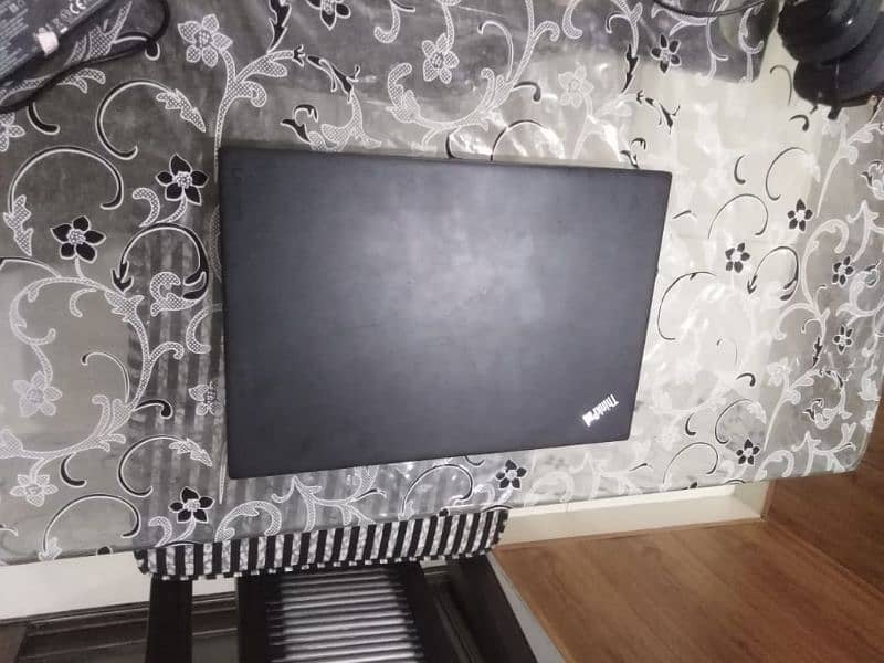 Core i5 6th generation laptop lenovo 4