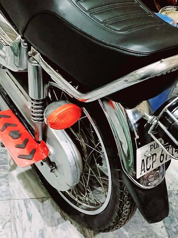 Honda CG125S O3O37718809 2