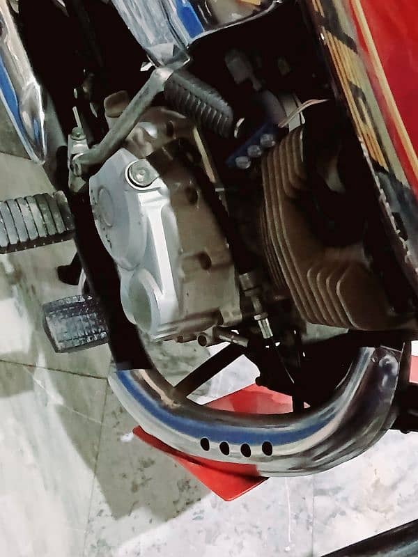 Honda CG125S O3O37718809 5