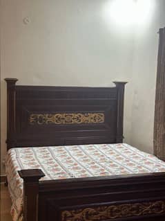 Bed wooden