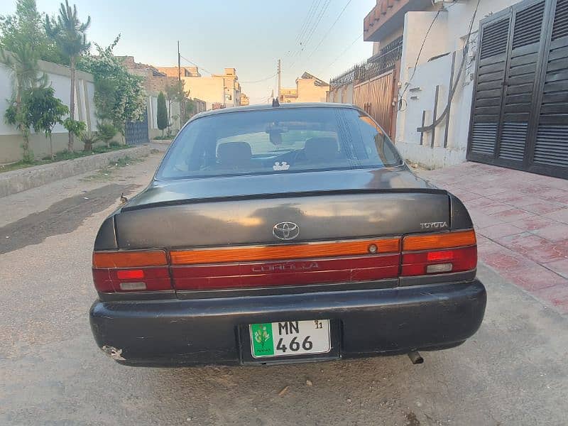 Toyota Corolla XE 1992 3