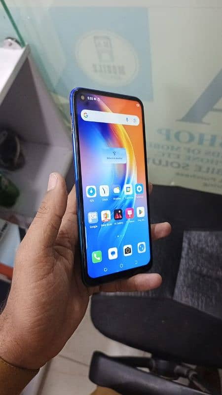 Tecno spark 5 pro 0