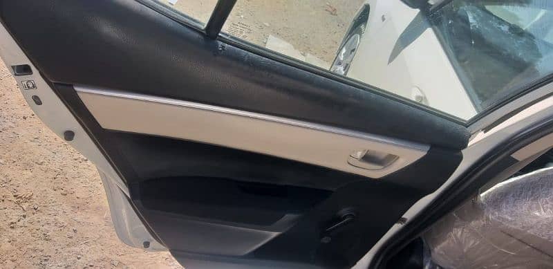 Toyota Corolla XLI 2015 3