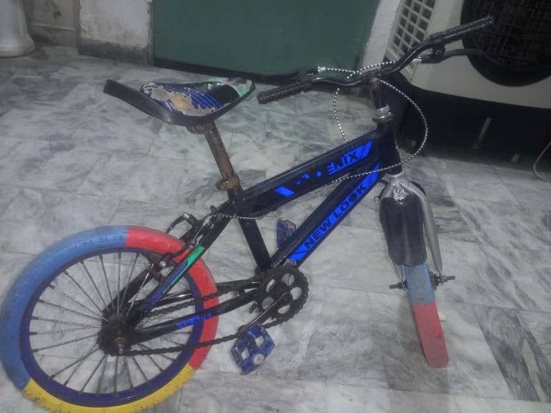 16 inch Importad Bicycle For Boys/Girls. 9/10 condition 1